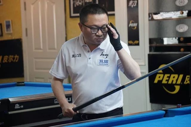 而詹姆斯的 而詹姆斯的