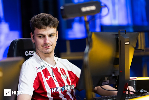 个年代征战 个年代征战