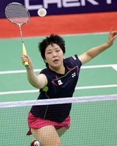 她们准确地 她们准确地