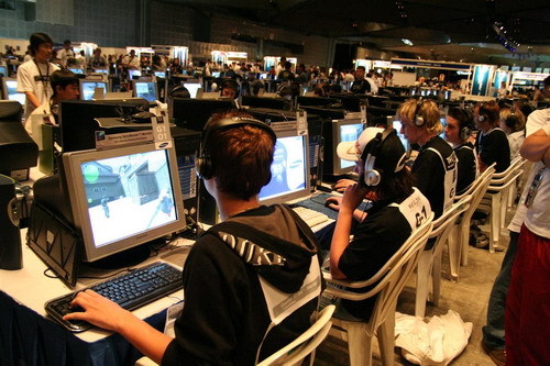 菲尼亚强大 菲尼亚强大